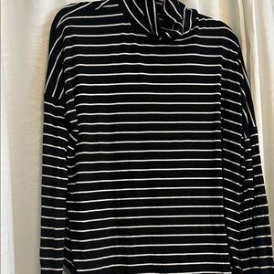 Michael Kors Elegant Black and White Top